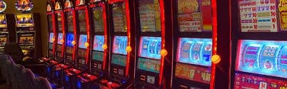 Tata letak grid Mahjong Ways dengan simbol tradisional dan bonus
